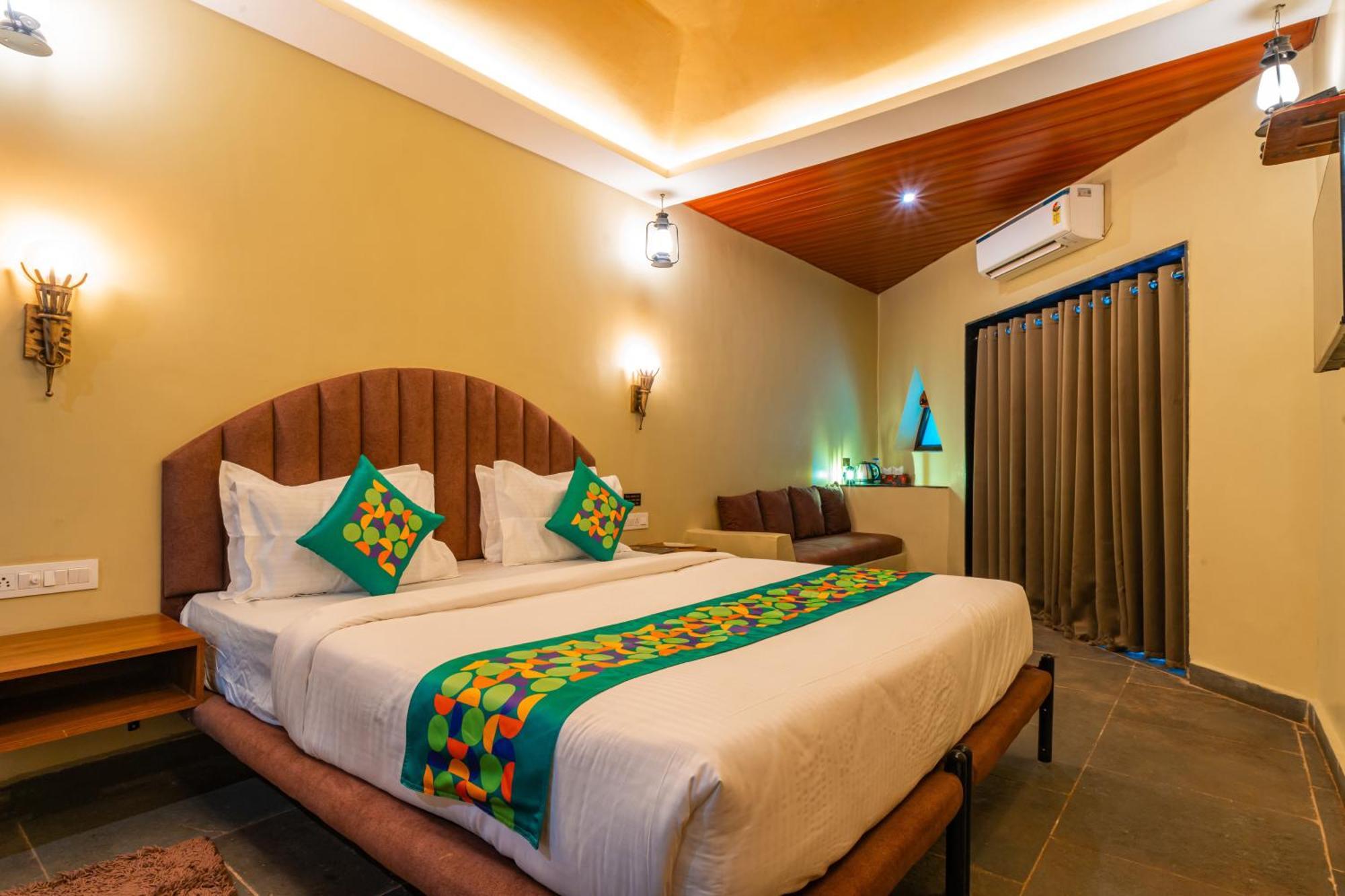 Treebo Premium Mowgli'S Den, Pench Hotel Khawasa ภายนอก รูปภาพ